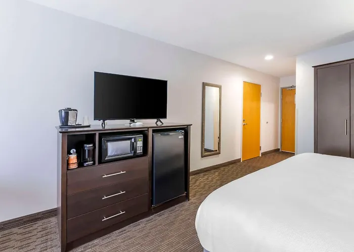 Comfort Inn & Suites