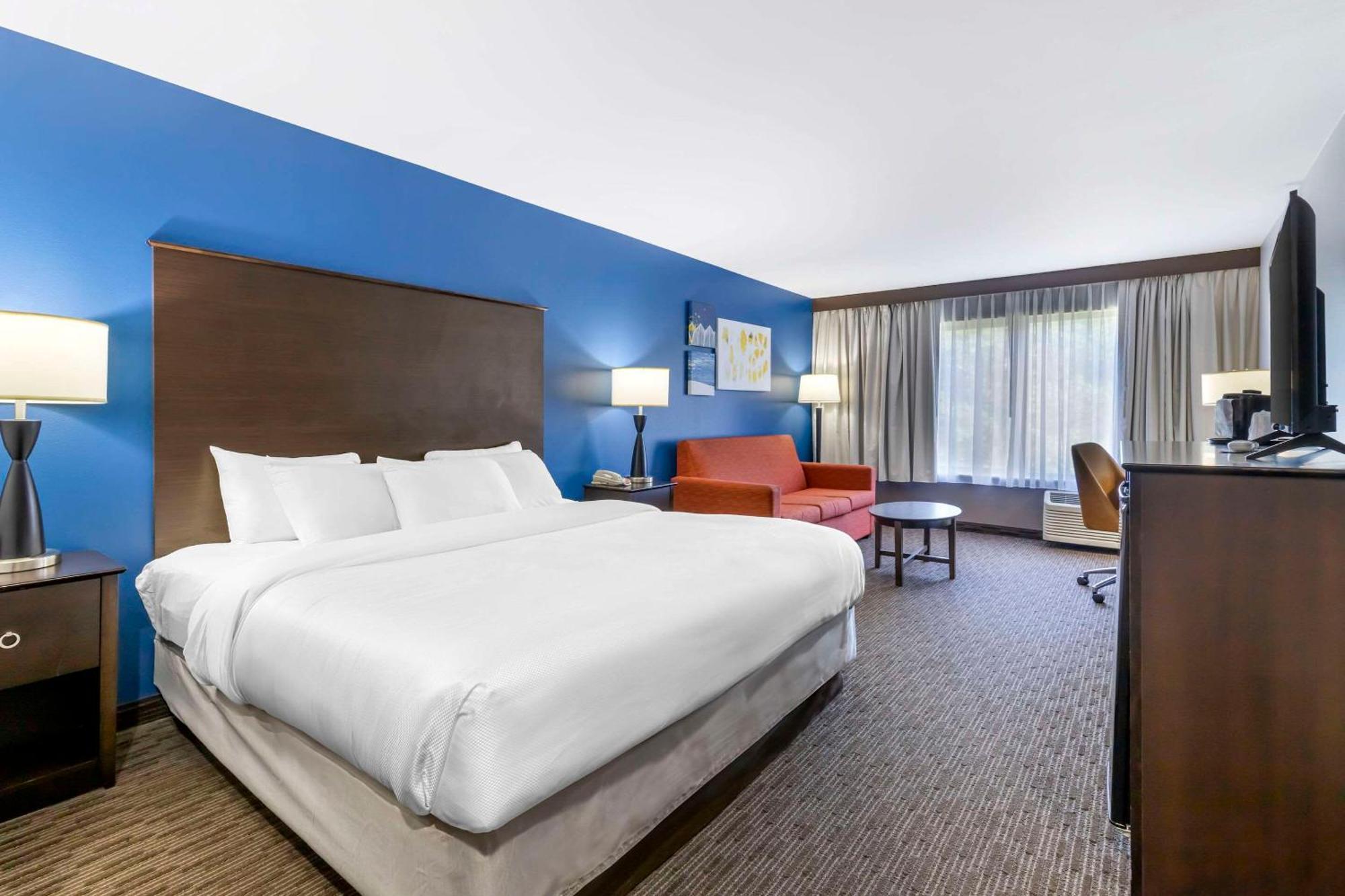 Comfort & Hotel New Lisbon